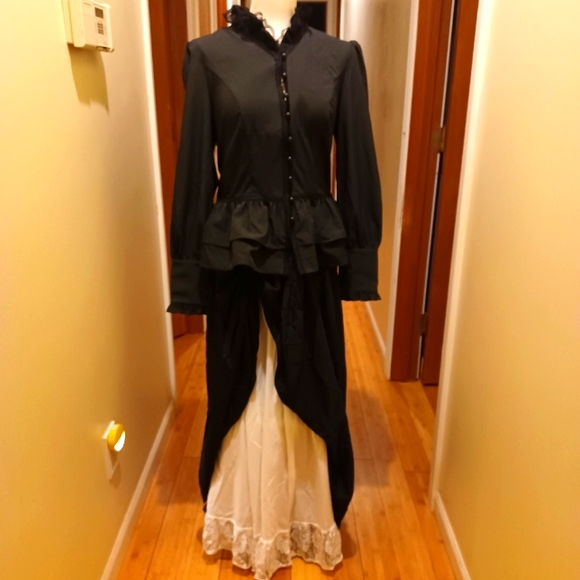 2pc Scarlett Darkness Black Ruffle Custom, Long Flowy  Sz M - Picture 2 of 14